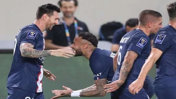 París Saint-Germain goleó 4-0 al Nantes y se quedó con la Supercopa de Francia 2022 París Saint-Germain goleó 4-0 al Nantes y se quedó con la Supercopa de Francia 2022