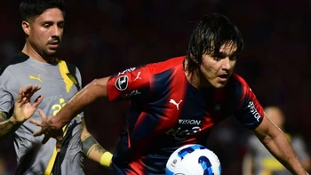 Martins fue titular en la victoria (1-0) de Cerro Porteño sobre Peñarol, pero no marcó Martins fue titular en la victoria (1-0) de Cerro Porteño sobre Peñarol, pero no marcó
