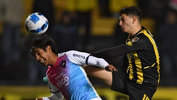 Cerro Porteño, con Marcelo Martins de titular, empató en su visita a Peñarol Cerro Porteño, con Marcelo Martins de titular, empató en su visita a Peñarol