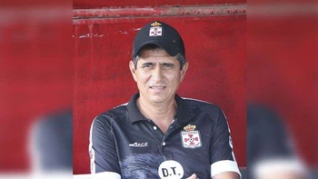Pepe Peña define la fecha de reinicio del trabajo con el presidente de Real Santa Cruz Pepe Peña define la fecha de reinicio del trabajo con el presidente de Real Santa Cruz