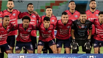 Wilstermann buscará este jueves en Brasil su primera victoria ante un Sao Paulo, que quiere asegurar el pase a octavos Wilstermann buscará este jueves en Brasil su primera victoria ante un Sao Paulo, que quiere asegurar el pase a octavos