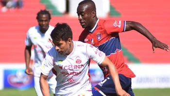 Guabirá y Universitario de Sucre abrirán la fecha 16 del torneo Apertura este jueves Guabirá y Universitario de Sucre abrirán la fecha 16 del torneo Apertura este jueves
