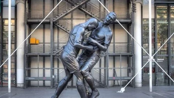 Una estatua en Catar inmortalizará el célebre cabezazo de Zidane a Materazzi Una estatua en Catar inmortalizará el célebre cabezazo de Zidane a Materazzi