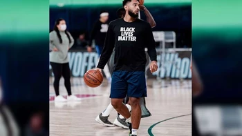 El boliviano Josh Reaves gana minutos en la NBA y anota puntos El boliviano Josh Reaves gana minutos en la NBA y anota puntos