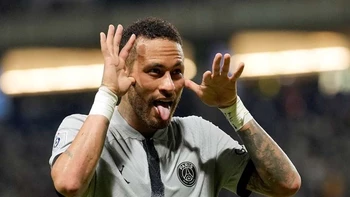 Neymar será juzgado en octubre por irregularidades en su traspaso al Barcelona Neymar será juzgado en octubre por irregularidades en su traspaso al Barcelona