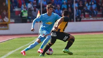 Domingo lleno de fútbol junto a Wilstermann - Tomayapo, el clásico paceño, y Royal Pari frente a Blooming Domingo lleno de fútbol junto a Wilstermann - Tomayapo, el clásico paceño, y Royal Pari frente a Blooming