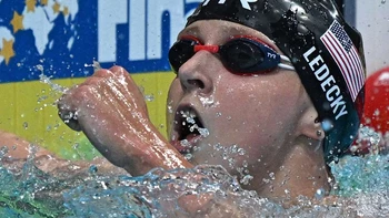 Nadadora Katie Ledecky consigue su título número 17 en el Mundial de Budapest Nadadora Katie Ledecky consigue su título número 17 en el Mundial de Budapest