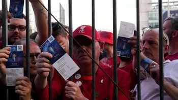 La UEFA, tras su investigación, desmonta las cifras del ministro francés en final de Champions La UEFA, tras su investigación, desmonta las cifras del ministro francés en final de Champions