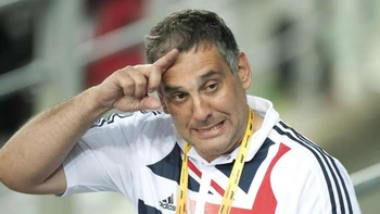 El entrenador Toni Minichiello, vetado de por vida por abusos sexuales y acoso El entrenador Toni Minichiello, vetado de por vida por abusos sexuales y acoso
