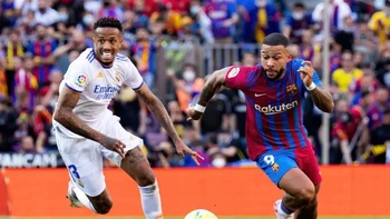 Un ambicioso Barcelona contra el insaciable Real Madrid, en una prometedora Liga española Un ambicioso Barcelona contra el insaciable Real Madrid, en una prometedora Liga española