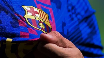 El FC Barcelona vende el 24,5% adicional de Barça Studios por 100 millones de euros El FC Barcelona vende el 24,5% adicional de Barça Studios por 100 millones de euros