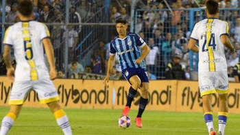Atlético Tucumán empató (1-1) con Rosario Central y subió al segundo puesto Atlético Tucumán empató (1-1) con Rosario Central y subió al segundo puesto