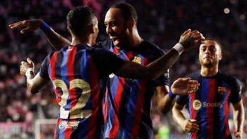 Barcelona golea 6-0 al Inter Miami en el primer partido de su gira por EEUU Barcelona golea 6-0 al Inter Miami en el primer partido de su gira por EEUU