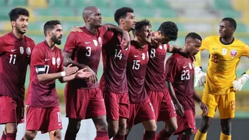 Tras cuatro meses de preparación a puerta cerrada, la selección de Catar ante su primer test Tras cuatro meses de preparación a puerta cerrada, la selección de Catar ante su primer test