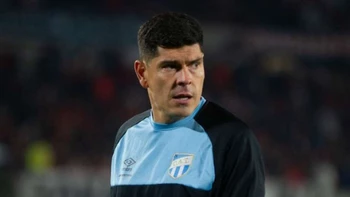 Con Carlos Lampe en el arco, Atlético Tucumán le ganó (2-0) a Gimnasia Con Carlos Lampe en el arco, Atlético Tucumán le ganó (2-0) a Gimnasia