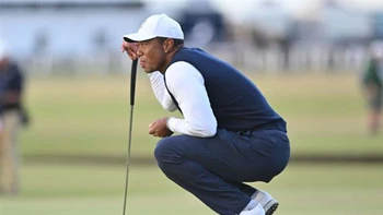 Tiger Woods se hunde en el arranque del British Open Tiger Woods se hunde en el arranque del British Open