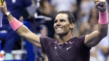 Nadal despierta a tiempo para superar la primera ronda en el Abierto de Estados Unidos Nadal despierta a tiempo para superar la primera ronda en el Abierto de Estados Unidos