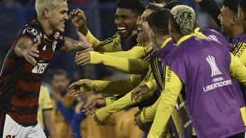 Flamengo golea 4-0 a Vélez y prepara el boleto a la final de la Libertadores Flamengo golea 4-0 a Vélez y prepara el boleto a la final de la Libertadores
