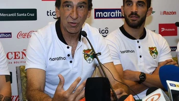 Gustavo Costas: "Tenemos que hacer una selección que compita en todos lados, no depender de la altura" Gustavo Costas: "Tenemos que hacer una selección que compita en todos lados, no depender de la altura"