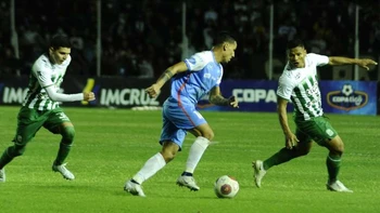 Oriente-Blooming cerrará la fecha 19 del torneo Clausura este domingo Oriente-Blooming cerrará la fecha 19 del torneo Clausura este domingo