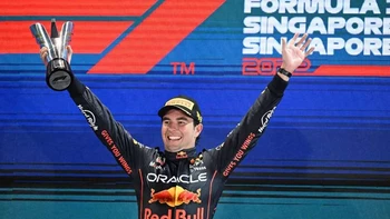 Sergio Pérez gana en Singapur, Verstappen deberá esperar para el título Sergio Pérez gana en Singapur, Verstappen deberá esperar para el título