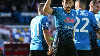 El Atalanta sigue el ritmo del Nápoles, la Juventus corta su mala racha El Atalanta sigue el ritmo del Nápoles, la Juventus corta su mala racha