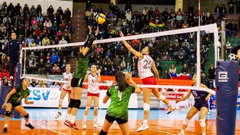 Bolivia dio pelea, pero cayó ante Chile en el Sudamericano Sub-19 de Voleibol Bolivia dio pelea, pero cayó ante Chile en el Sudamericano Sub-19 de Voleibol