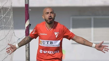 Marcos Riquelme sigue como el delantero más efectivo del torneo Clausura Marcos Riquelme sigue como el delantero más efectivo del torneo Clausura