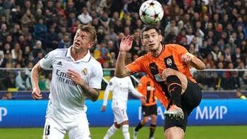 El Real Madrid empató (1-1) con el Shakhtar y se clasificó a octavos de Champions El Real Madrid empató (1-1) con el Shakhtar y se clasificó a octavos de Champions