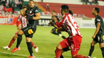 Godoy sale del banco y rescata a Independiente en el Patria Godoy sale del banco y rescata a Independiente en el Patria