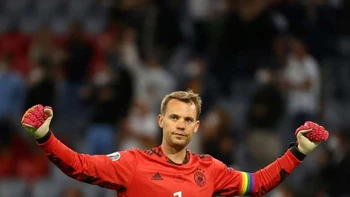 Manuel Neuer sigue lesionado a pocas semanas del Mundial Manuel Neuer sigue lesionado a pocas semanas del Mundial