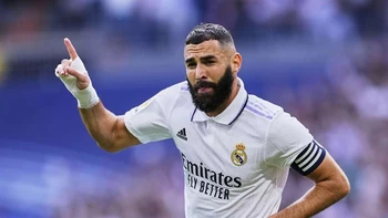 Benzema no jugará con el Real Madrid este domingo, a tres semanas del Mundial Benzema no jugará con el Real Madrid este domingo, a tres semanas del Mundial