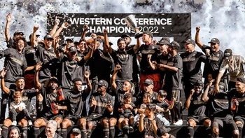 Los Angeles FC se adueñó del título de la Conferencia Oeste de la MLS Los Angeles FC se adueñó del título de la Conferencia Oeste de la MLS