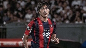 Marcelo Martins jugó un cuarto de hora en el empate de Cerro Porteño ante Libertad Marcelo Martins jugó un cuarto de hora en el empate de Cerro Porteño ante Libertad
