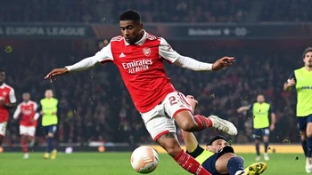 El líder Arsenal se pone a prueba en el clásico londinense ante el Chelsea El líder Arsenal se pone a prueba en el clásico londinense ante el Chelsea