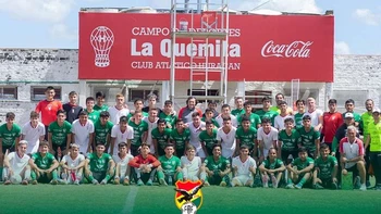 Buen gesto de la selección boliviana sub-17 Buen gesto de la selección boliviana sub-17