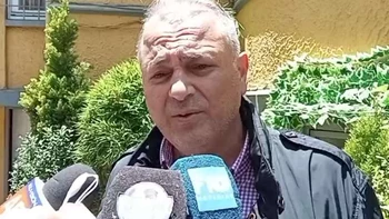 Fernando Costa: "Es muy probable que vayamos por esa vía (suspender el campeonato)" Fernando Costa: "Es muy probable que vayamos por esa vía (suspender el campeonato)"