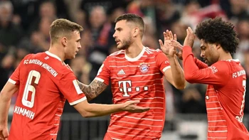 Bayern goleó (6-1) al Werder Bremen, pero pierde a Mané a doce días del Mundial Bayern goleó (6-1) al Werder Bremen, pero pierde a Mané a doce días del Mundial