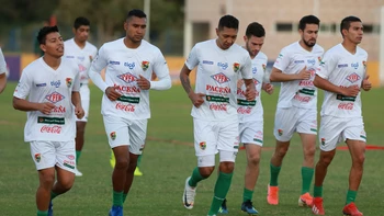 Bolivia perfila un esquema de juego para neutralizar a Francia Bolivia perfila un esquema de juego para neutralizar a Francia