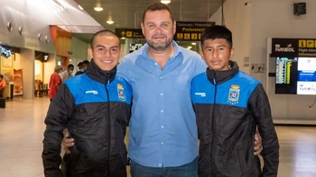 Blooming exportó dos juveniles de 17 y 13 años al Atlético Paranaense Blooming exportó dos juveniles de 17 y 13 años al Atlético Paranaense