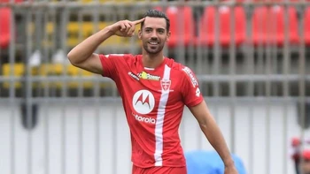 Pablo Marí, herido por arma blanca en octubre, volvió a jugar con el Monza Pablo Marí, herido por arma blanca en octubre, volvió a jugar con el Monza