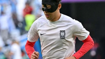 Son es titular en Corea del Sur en el debut contra Uruguay Son es titular en Corea del Sur en el debut contra Uruguay