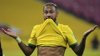 "Haters de Neymar" se alegran de su lesión: polémica por el "10" de Brasil en Qatar 2022 "Haters de Neymar" se alegran de su lesión: polémica por el "10" de Brasil en Qatar 2022