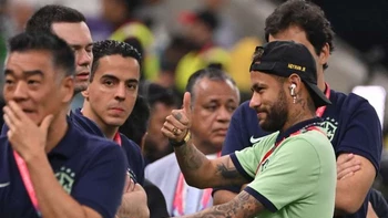 Neymar acompaña a Brasil en el estadio de Lusail Neymar acompaña a Brasil en el estadio de Lusail