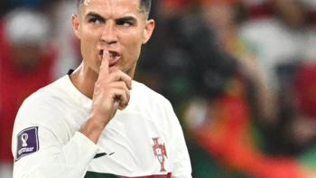 Cristiano Ronaldo, molesto con un rival surcoreano que le presionó en su cambio Cristiano Ronaldo, molesto con un rival surcoreano que le presionó en su cambio