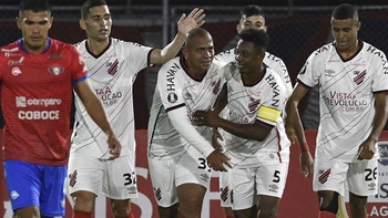 Wilstermann pierde y el fútbol vuelve a Bolivia con frustración Wilstermann pierde y el fútbol vuelve a Bolivia con frustración
