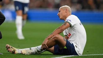 La lesión de Richarlison crea dudas sobre su presencia en el Mundial con Brasil La lesión de Richarlison crea dudas sobre su presencia en el Mundial con Brasil