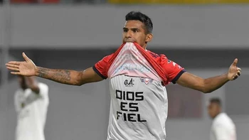 Álvarez pone en ventaja a Wilstermann, que juega mejor Álvarez pone en ventaja a Wilstermann, que juega mejor