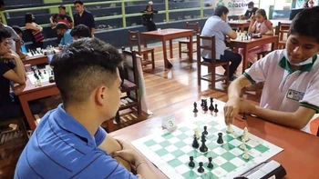 Alfredo Cruz y Zuleyka García ganaron torneo internacional de ajedrez en Yacuiba Alfredo Cruz y Zuleyka García ganaron torneo internacional de ajedrez en Yacuiba
