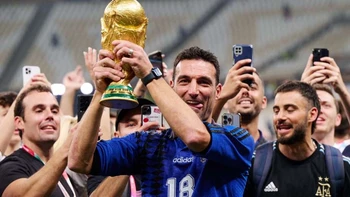 Presidente de la AFA dijo no tener dudas que Scaloni seguirá siendo DT de Argentina Presidente de la AFA dijo no tener dudas que Scaloni seguirá siendo DT de Argentina